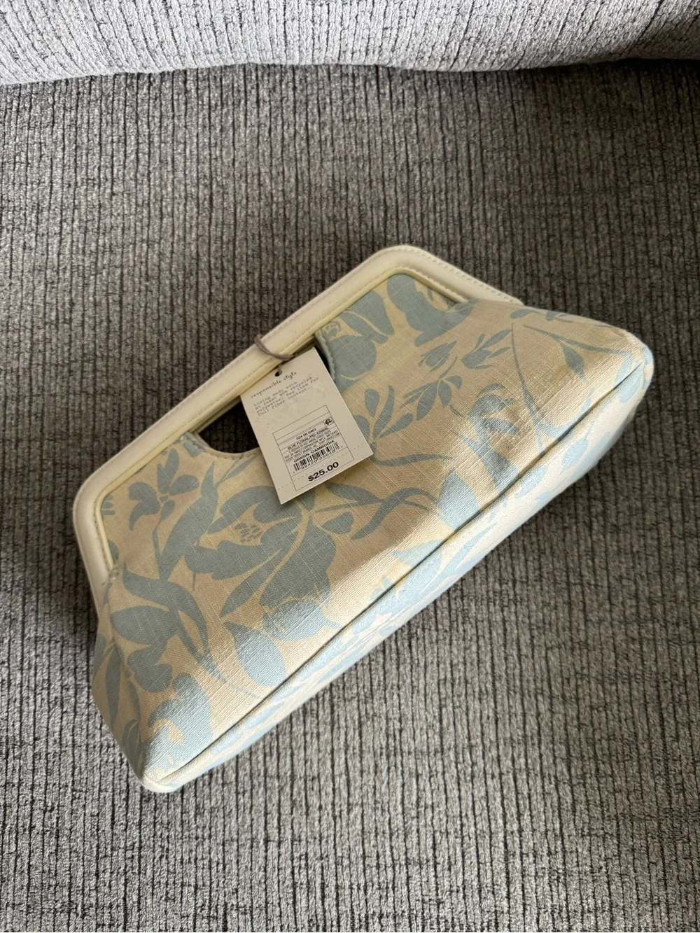 Cream and Light Blue Floral Frame-Top Women's Clutch